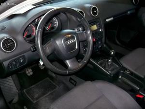 Audi A3 2.0tdisporbacksline Abril/08 - à venda - Ligeiros