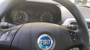 Fiat Grande Punto 1.3 multiject Abril/06 - à venda -