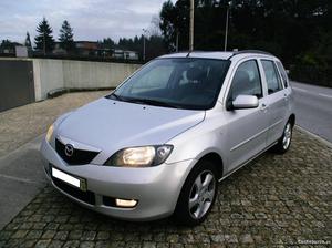 Mazda 2 Comfort, 1.2 Julho/03 - à venda - Ligeiros