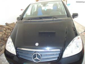 Mercedes-Benz A 180 CDI classic Março/10 - à venda -