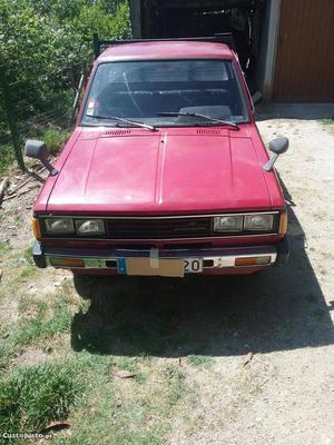 Nissan 720 Abril/81 - à venda - Pick-up/ Todo-o-Terreno,