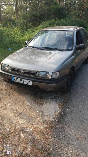 Nissan Sunny 1.4i direc assist Julho/92 - à venda -