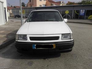 Opel Corsa 1.7TD isuzu Janeiro/93 - à venda - Comerciais /