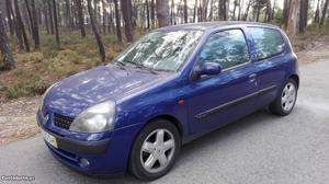 Renault Clio 100CV Setembro/01 - à venda - Ligeiros