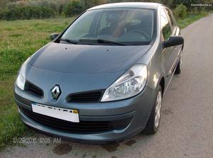 Renault Clio dinamique Abril/06 - à venda - Ligeiros