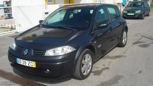 Renault Mégane II 1.5 DCI Fevereiro/05 - à venda -