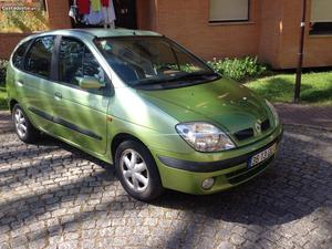 Renault Scénic v Dezembro/00 - à venda - Ligeiros