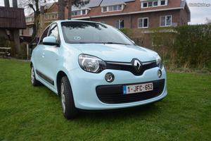 Renault Twingo 1.0i SCe Zen S Dezembro/14 - à venda -