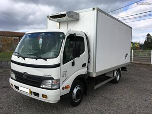 Toyota Dyna L  Novembro/10 - à venda - Comerciais /