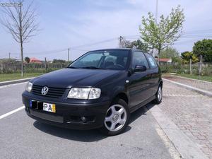 VW Polo 1.0 MPI Fevereiro/00 - à venda - Ligeiros