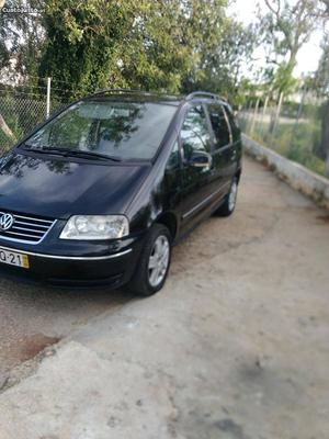 VW Sharan 2.0 TDI / 7 lugares Maio/08 - à venda -