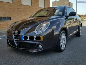 Alfa Romeo Mito 1.3 jtd 90cv distintive Junho/14 - à venda