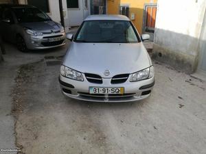 Nissan Almera 2.2di Novembro/01 - à venda - Ligeiros