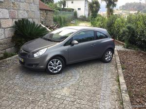 Opel Corsa cv Maio/11 - à venda - Ligeiros