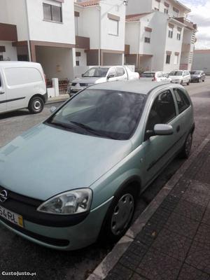 Opel Corsa v confort Abril/01 - à venda - Ligeiros