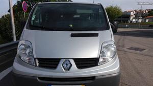 Renault Trafic 6 Lugares 115CV Abril/10 - à venda -