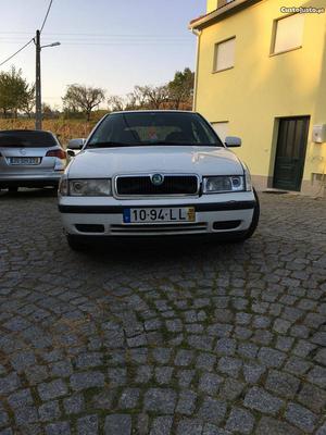 Skoda Octavia GLX 1.9 Agosto/98 - à venda - Ligeiros