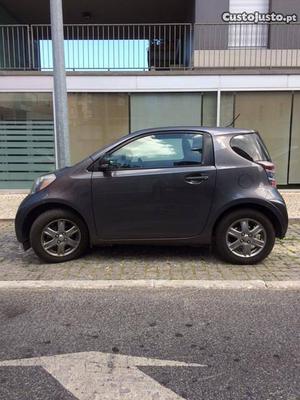 Toyota iQ 1.0 VVT-i Fevereiro/10 - à venda - Ligeiros