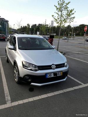 VW Polo Cross Full Extras Fevereiro/11 - à venda - Ligeiros