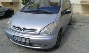 Citroën Picasso 1.6 Junho/02 - à venda - Ligeiros