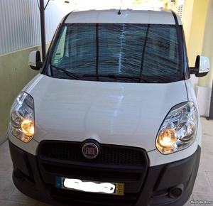 Fiat Doblo Maxi Novembro/11 - à venda - Comerciais / Van,