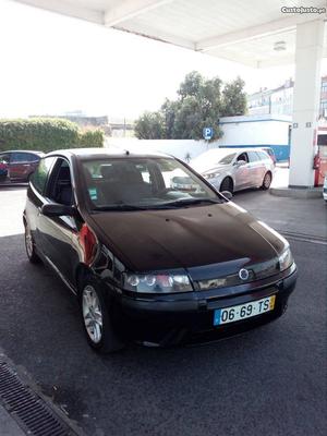 Fiat Punto Sport 6 volcidades Junho/02 - à venda - Ligeiros