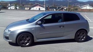 Fiat Stilo  jtd diesel Outubro/04 - à venda -