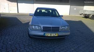 Mercedes-Benz C  turbodiesel Agosto/98 - à venda -