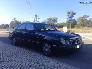 Mercedes-Benz E 300 TurboDiesel Fevereiro/98 - à venda -