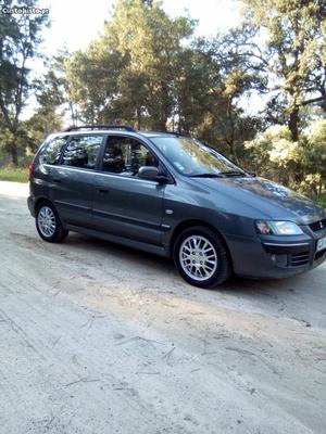 Mitsubishi Space Star cv 5lg Abril/04 - à venda -