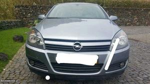 Opel Corsa C 1.3CDTi 5P Setembro/05 - à venda - Ligeiros