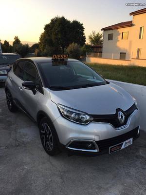 Renault Captur 1.5 DCI Setembro/14 - à venda - Ligeiros