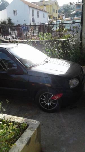 Renault Clio 1.9 Td Janeiro/98 - à venda - Ligeiros