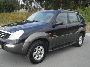 SsangYong Rexton RX 290 Novembro/02 - à venda - Ligeiros