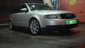 Audi A4 1.9 tdi avant Outubro/02 - à venda - Ligeiros