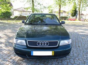 Audi A4 1.9TDI 110cv Junho/96 - à venda - Ligeiros