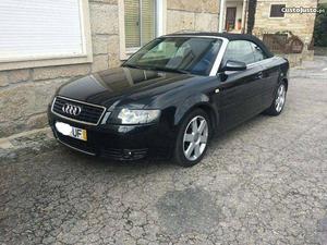 Audi A4 2.5 TDI Cabrioj Outubro/02 - à venda - Ligeiros