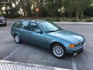 BMW 318 touring Dezembro/96 - à venda - Ligeiros