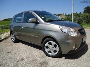 Kia Picanto 1.1 CRDI 75c/v Ex Julho/10 - à venda - Ligeiros