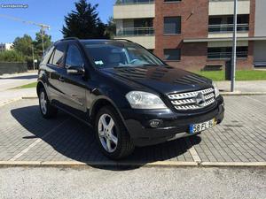 Mercedes-Benz ML 320 CDI 4 Matic Fevereiro/08 - à venda -