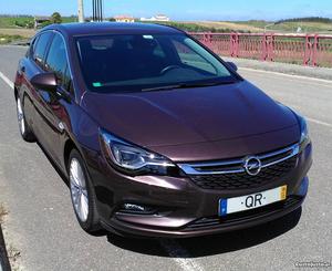 Opel Astra 1.0 TURBO 105cv Dezembro/15 - à venda - Ligeiros