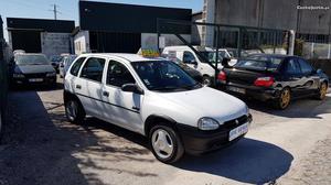 Opel Corsa B 1.5D(izusu)  Agosto/94 - à venda -