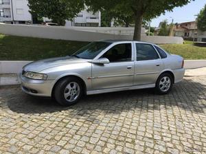 Opel Vectra 2.0 dti aceito retoma Outubro/99 - à venda -