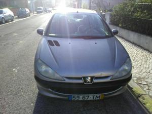 Peugeot 206 barato Maio/02 - à venda - Ligeiros