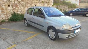 Renault Clio 1.2 rt Setembro/98 - à venda - Ligeiros