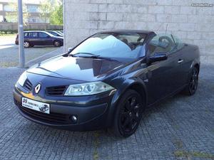 Renault Mégane 1.5 DCI Karmann Junho/06 - à venda -