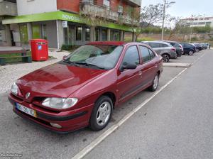 Renault Mégane 1.9 TD 5Lug AC Março/97 - à venda -