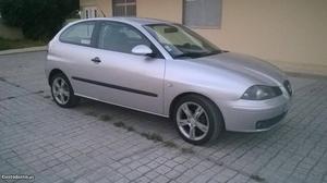 Seat Ibiza 1.4 tdi Abril/05 - à venda - Comerciais / Van,