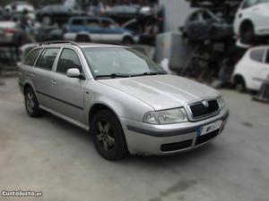 Skoda Octavia 1.9TDI - Salvado Março/01 - à venda -