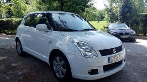 Suzuki Swift Van DDis com Ar Cond Fevereiro/08 - à venda -